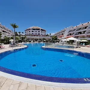 Apartment Casa Teide, Ground Floor Parque Santiago 1, Heated Pool, 100 M To Sea And Beach, Wifi, Playa de las Americas (Tenerife)