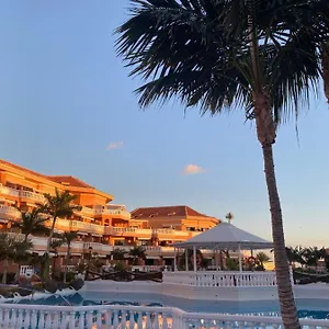 Apartment Vistas - Tenerife Royal Gardens, Playa de las Americas (Tenerife)
